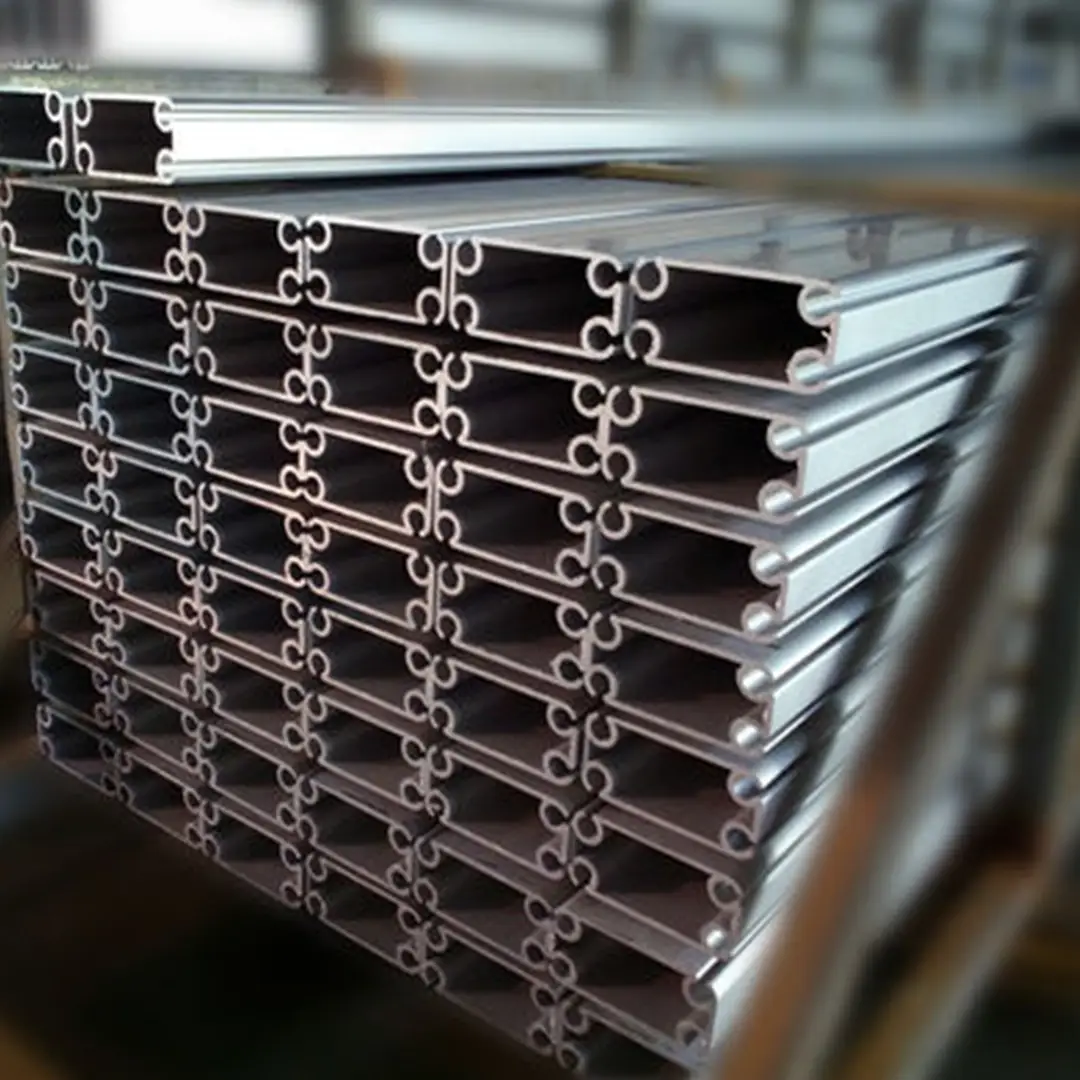 Aluminium profile cutting and anodizing
